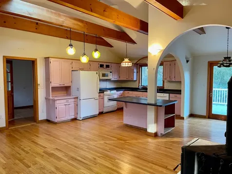 8 Island Farms Road West Tisbury MA 02575
