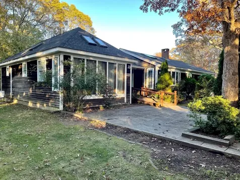 8 Island Farms Road West Tisbury MA 02575