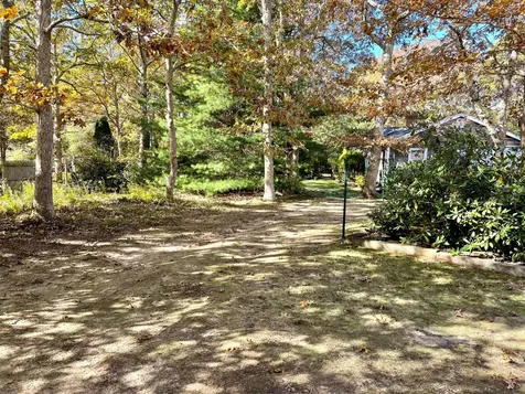 8 Island Farms Road West Tisbury MA 02575