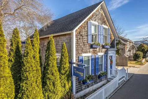 25 Simpsons Lane Edgartown MA 02539