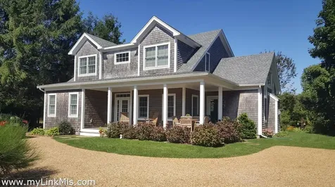 78 Pine Street Edgartown MA 02539