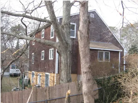 115 West Spring Street Vineyard Haven MA 02568