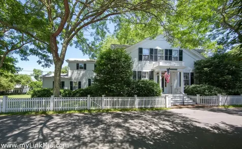 71 Davis Lane Edgartown MA 02539