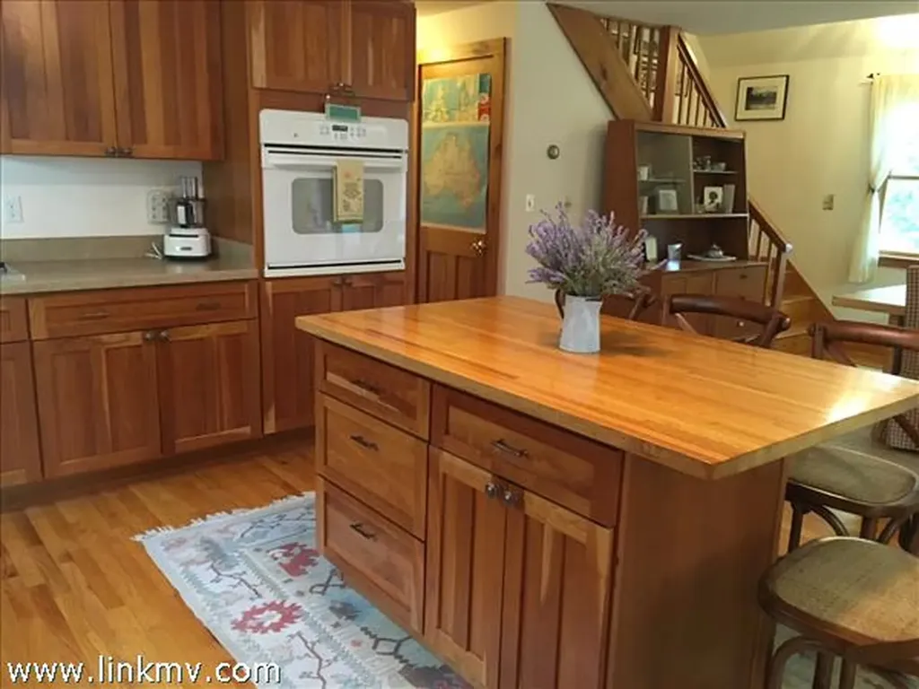 116 Canterbury Lane Vineyard Haven MA 02568