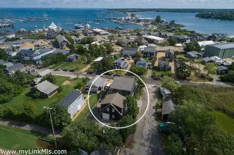 61 Lagoon Pond Road Vineyard Haven MA 02568