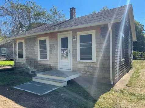 10 Richmond Avenue Oak Bluffs MA 02557