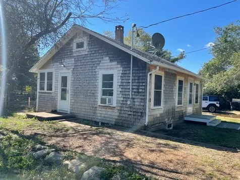 10 Richmond Avenue Oak Bluffs MA 02557