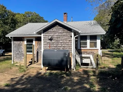 10 Richmond Avenue Oak Bluffs MA 02557