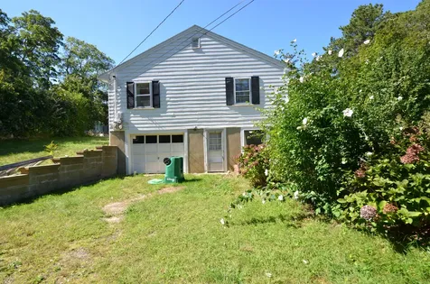 188 Fairfield Avenue Vineyard Haven MA 02568