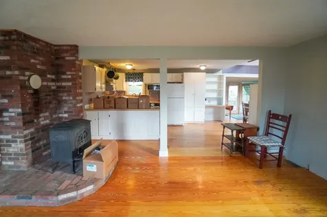 76 Summit Avenue Oak Bluffs MA 02557