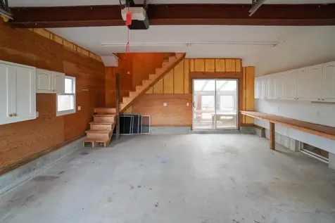 76 Summit Avenue Oak Bluffs MA 02557