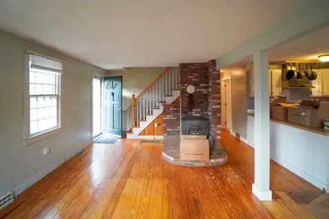 76 Summit Avenue Oak Bluffs MA 02557