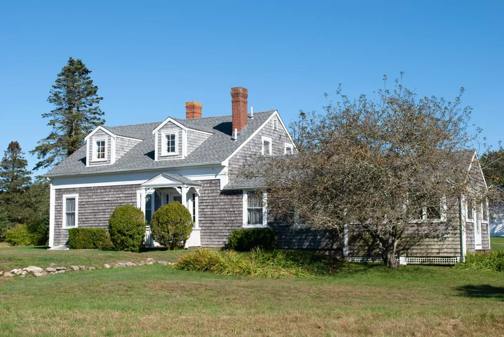 30 Mill Hill Road Edgartown MA 02539