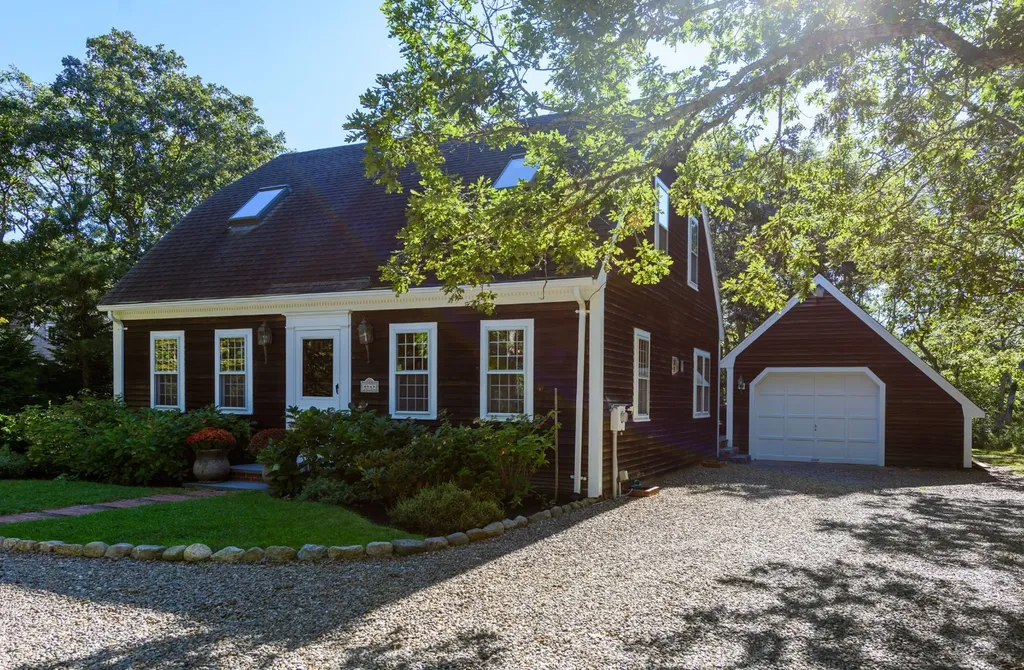 44 Marthas Road Edgartown MA 02539