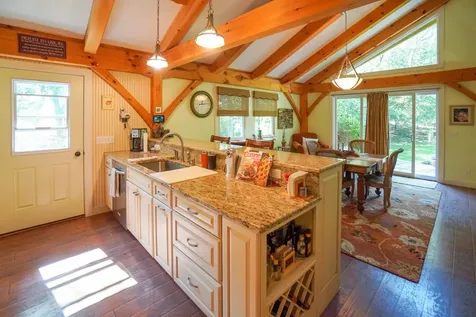 49 Border Road Vineyard Haven MA 02568