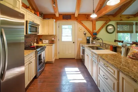 49 Border Road Vineyard Haven MA 02568