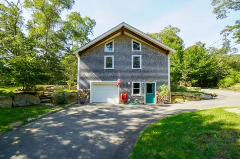 49 Border Road Vineyard Haven MA 02568