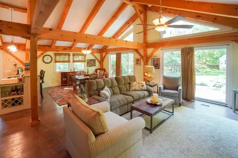 49 Border Road Vineyard Haven MA 02568