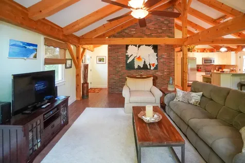 49 Border Road Vineyard Haven MA 02568