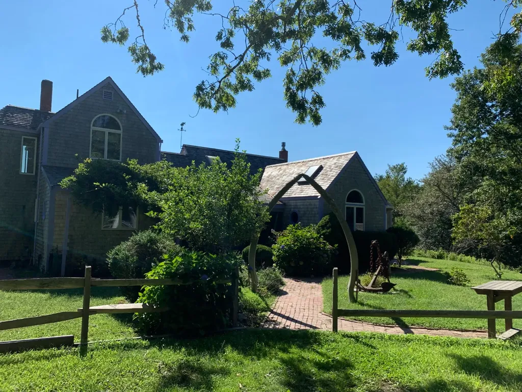 55 Old House Way West Tisbury MA 02575