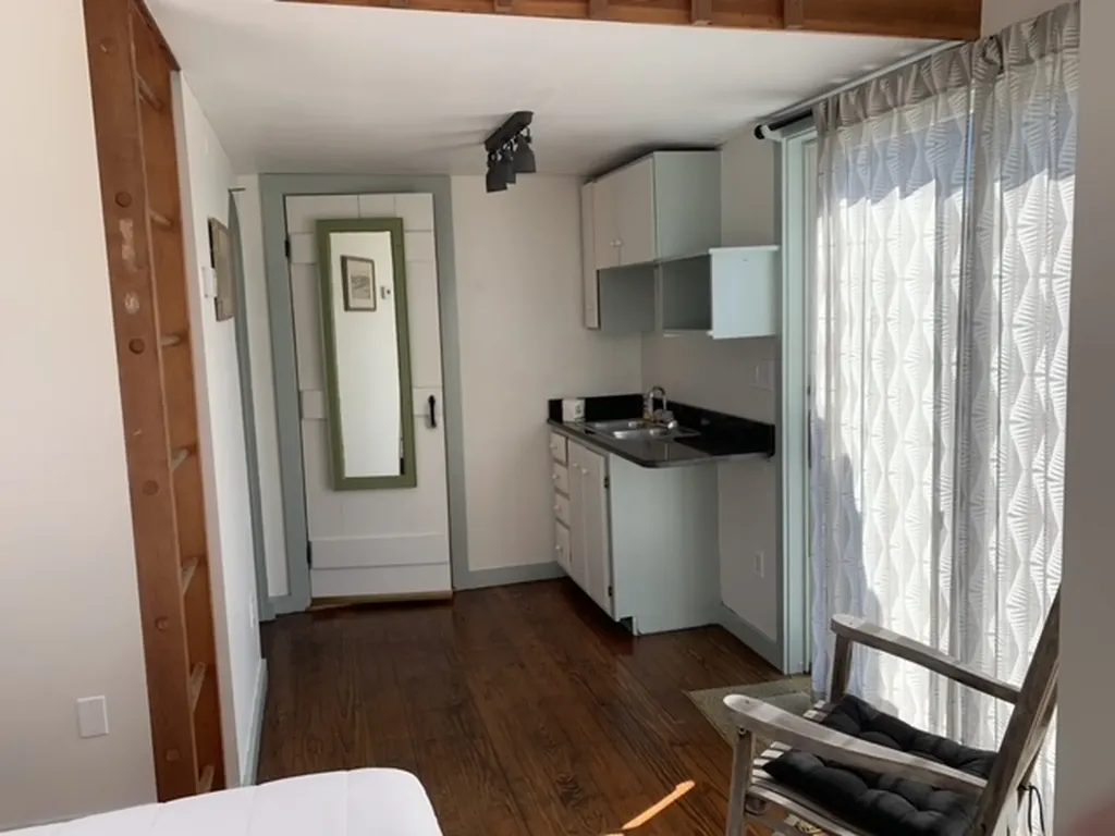 55 Old House Way West Tisbury MA 02575