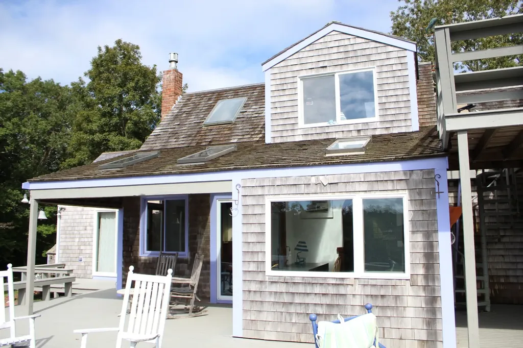 55 Old House Way West Tisbury MA 02575