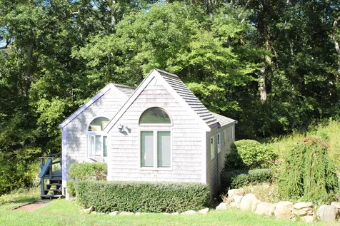 55 Old House Way West Tisbury MA 02575