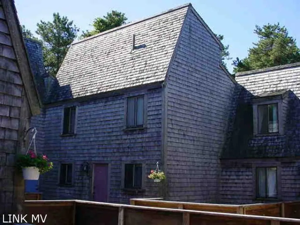 4 Quail Run Oak Bluffs MA 02557