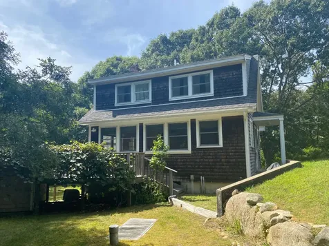 11 Hammett Lane Chilmark MA 02535