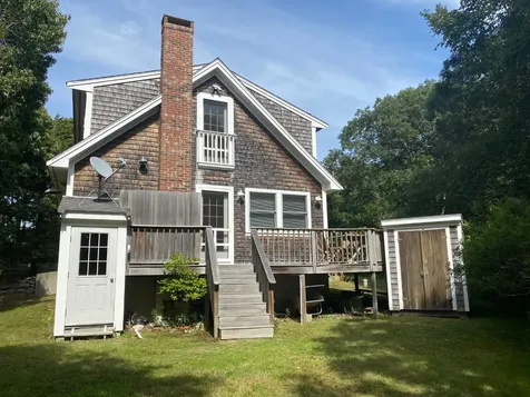 11 Hammett Lane Chilmark MA 02535