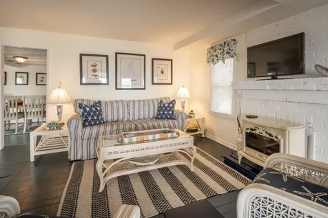 125 Sea View Avenue Oak Bluffs MA 02557