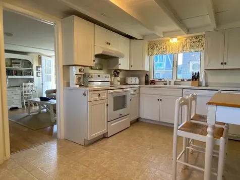 125 Sea View Avenue Oak Bluffs MA 02557