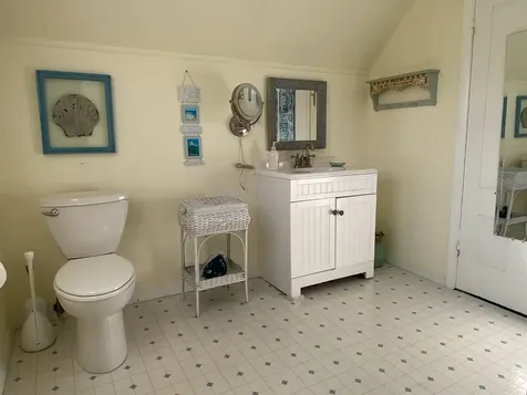125 Sea View Avenue Oak Bluffs MA 02557