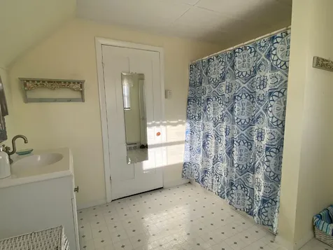 125 Sea View Avenue Oak Bluffs MA 02557