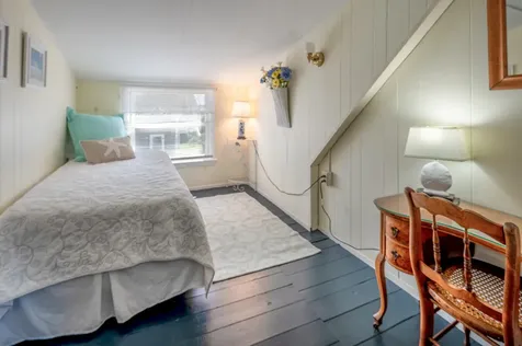 125 Sea View Avenue Oak Bluffs MA 02557