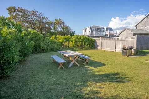 125 Sea View Avenue Oak Bluffs MA 02557