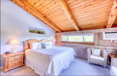 21 Island Inn Road Oak Bluffs MA 02557