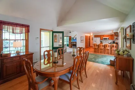 2 Farm Path Oak Bluffs MA 02557