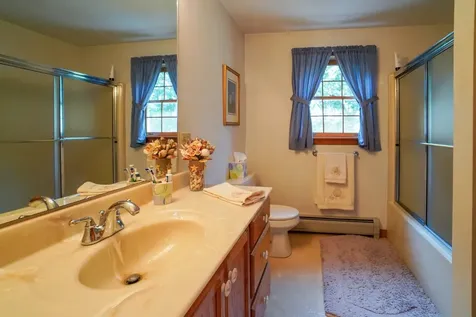 2 Farm Path Oak Bluffs MA 02557