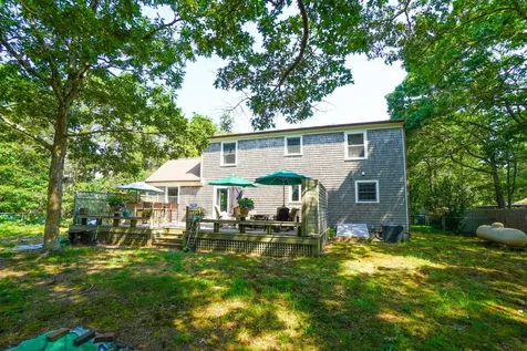2 Farm Path Oak Bluffs MA 02557