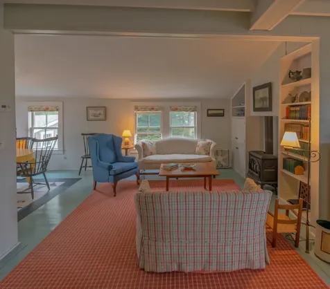 6 Brewster Avenue Oak Bluffs MA 02557