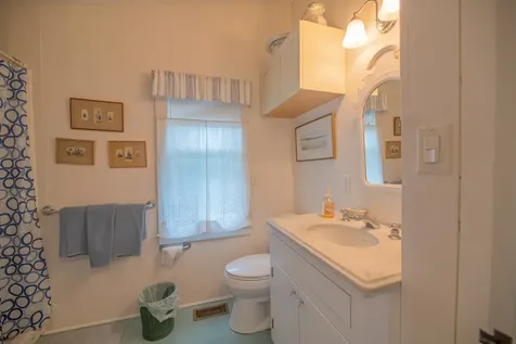 6 Brewster Avenue Oak Bluffs MA 02557