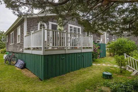 6 Brewster Avenue Oak Bluffs MA 02557