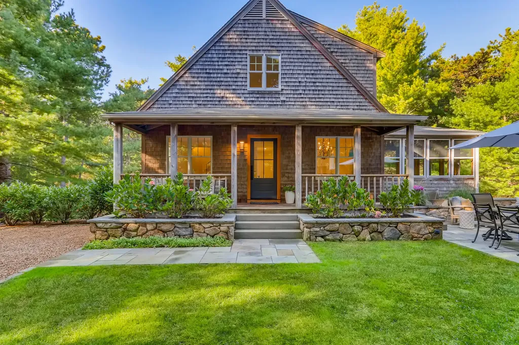 4 Penny Lane Edgartown MA 02539