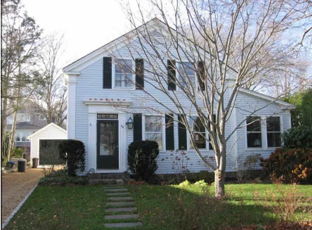 144 Main Street Vineyard Haven MA 02539