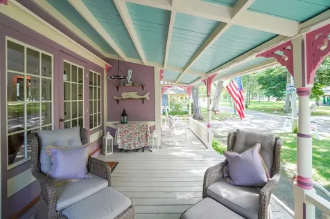 18 Trinity Park Oak Bluffs MA 02557
