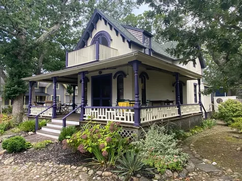12 Bayliss Avenue Oak Bluffs MA 02557
