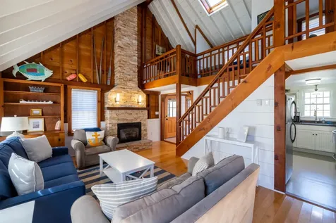 235 Meetinghouse Way Edgartown MA 02539