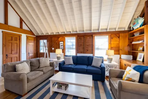 235 Meetinghouse Way Edgartown MA 02539