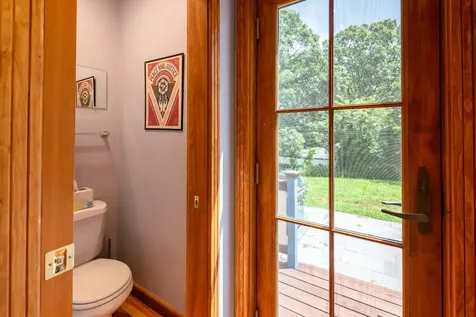 12 Shirley Avenue Oak Bluffs MA 02557
